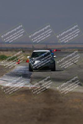 media/Sep-20-2025-Extreme Speed (Sat) [[1fcc23683c]]/Orange (Mid Intermediate)/Session 2 (Sunrise)/